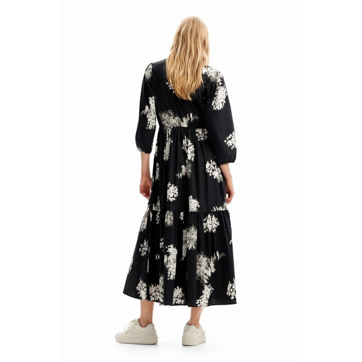 Desigual Klänningar Kvinna