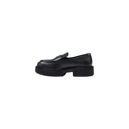 Black Leather Platform