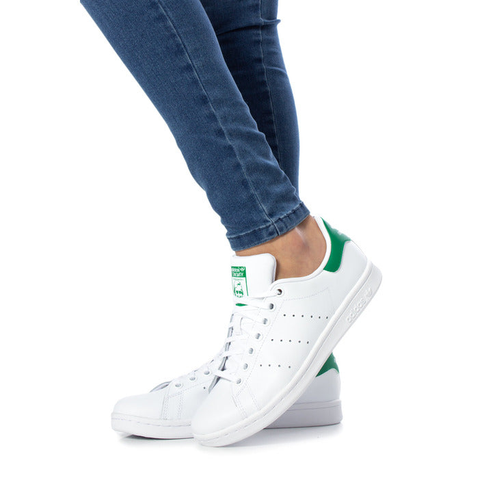 Adidas Kvinna Sneakers