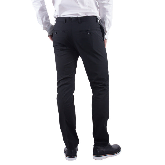 Selected Byxor Man
