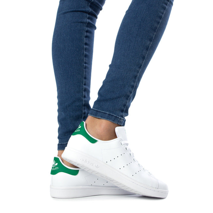 Adidas Kvinna Sneakers