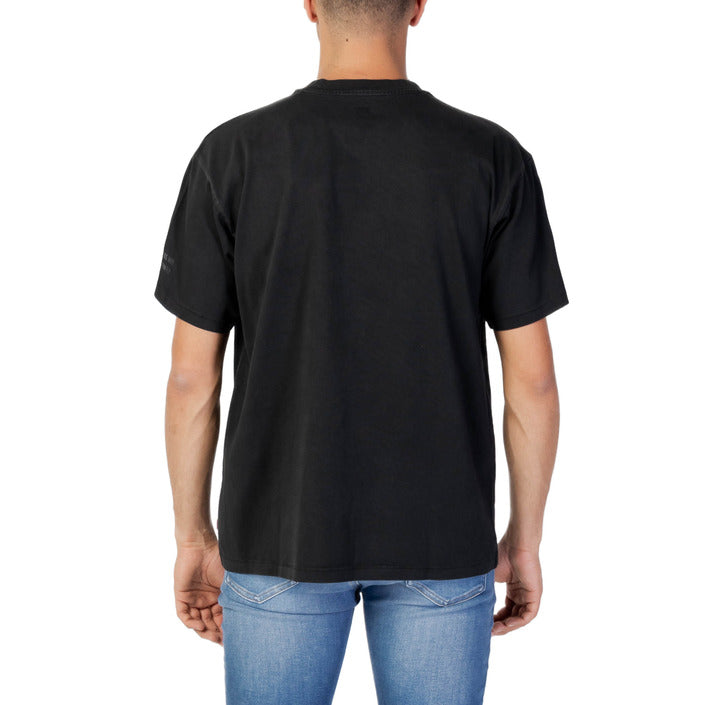 Levi`s T-shirt Man