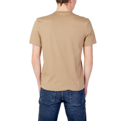 Blauer T-shirt Man